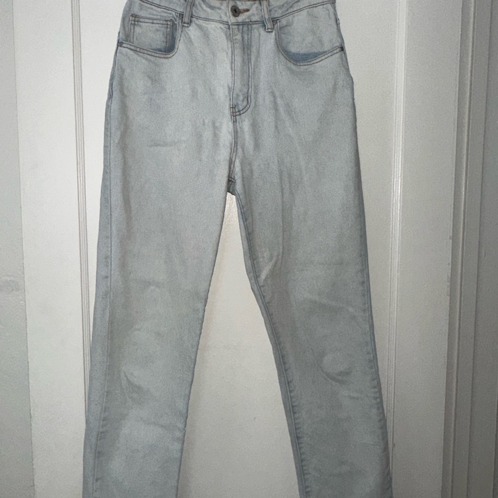 Women’s Light Wash Jeans
